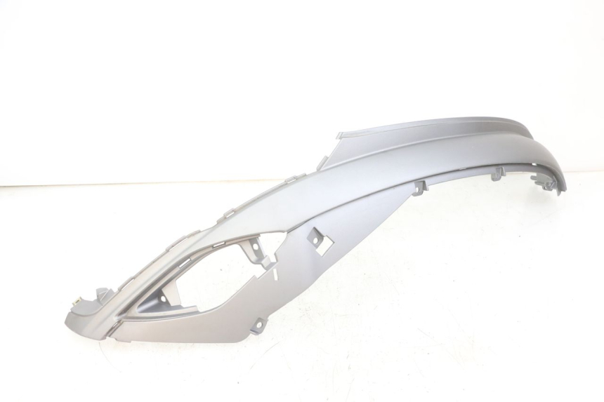 photo de RIGHT SIDE UNDER SEAT COVER SYM FIDDLE 3 III 125 (2014 - 2020)