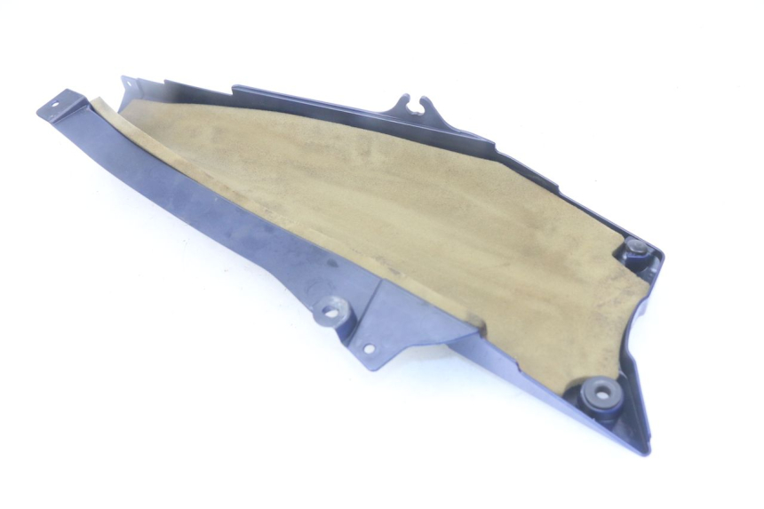 photo de RIGHT SIDE UNDER SEAT COVER YAMAHA FJR ABS 1300 (2016 - 2020)