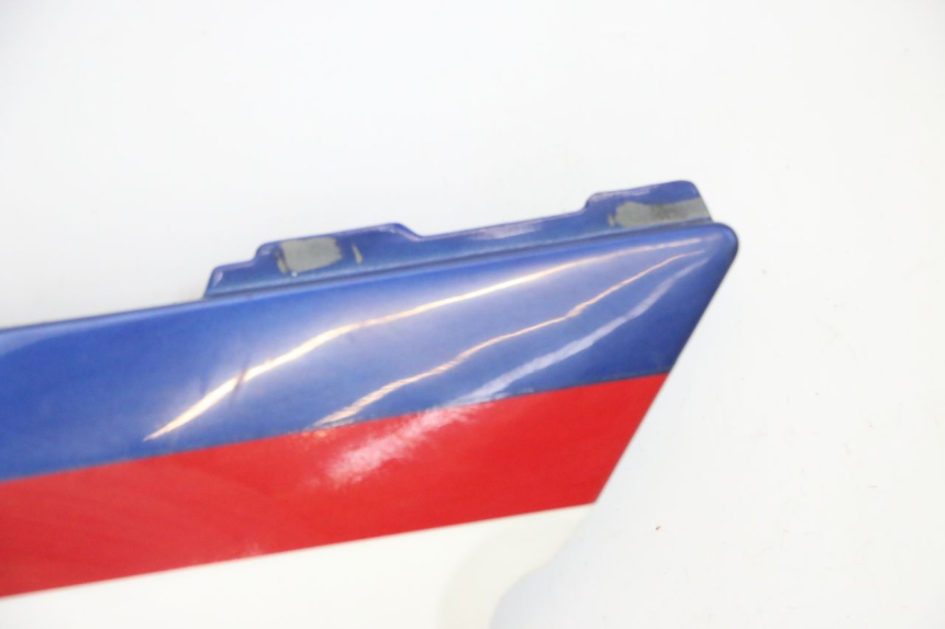 photo de RIGHT UNDERSEAT PANEL KAWASAKI GPX R WARBIRD 600 (1988 - 1993) - Distinctive features