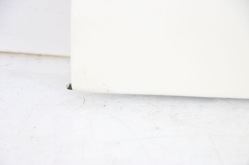 photo de RIGHT UNDERSEAT PANEL KAWASAKI GPX R WARBIRD 600 (1988 - 1993) - Markings and original references