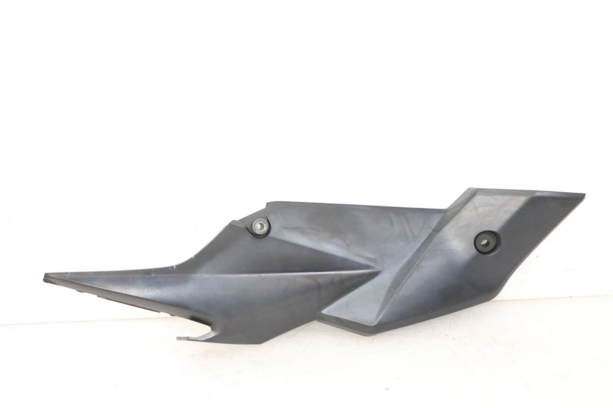 photo de RIGHT UNDERSEAT PANEL SUZUKI GSR 750 (2011 - 2017)