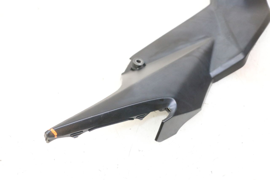 photo de RIGHT UNDERSEAT PANEL SUZUKI GSR 750 (2011 - 2017)