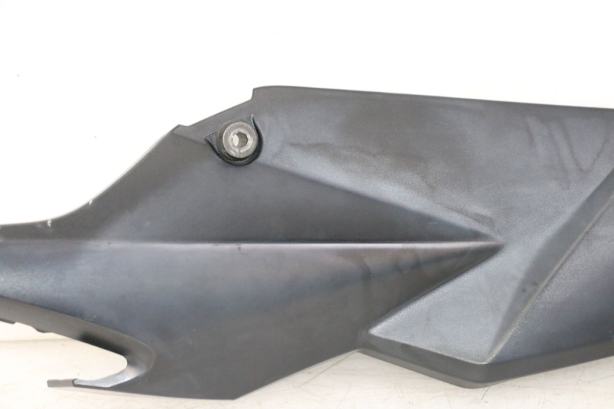 photo de RIGHT UNDERSEAT PANEL SUZUKI GSR 750 (2011 - 2017)