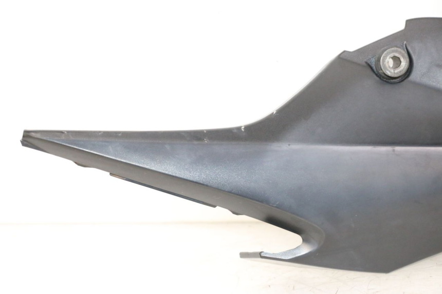 photo de RIGHT UNDERSEAT PANEL SUZUKI GSR 750 (2011 - 2017)