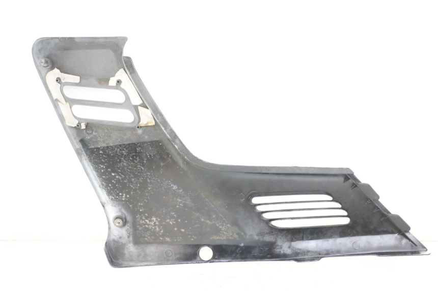 photo de RIGHT UNDERSEAT PANEL HONDA CBR F 1000 (1993 - 1996)