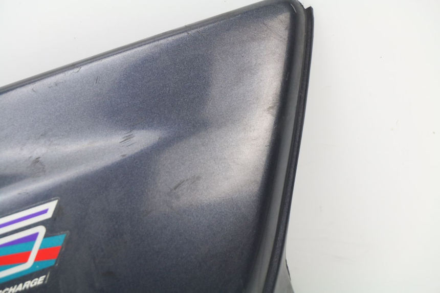 photo de RIGHT UNDERSEAT PANEL HONDA CG 125 (1996 - 1998)