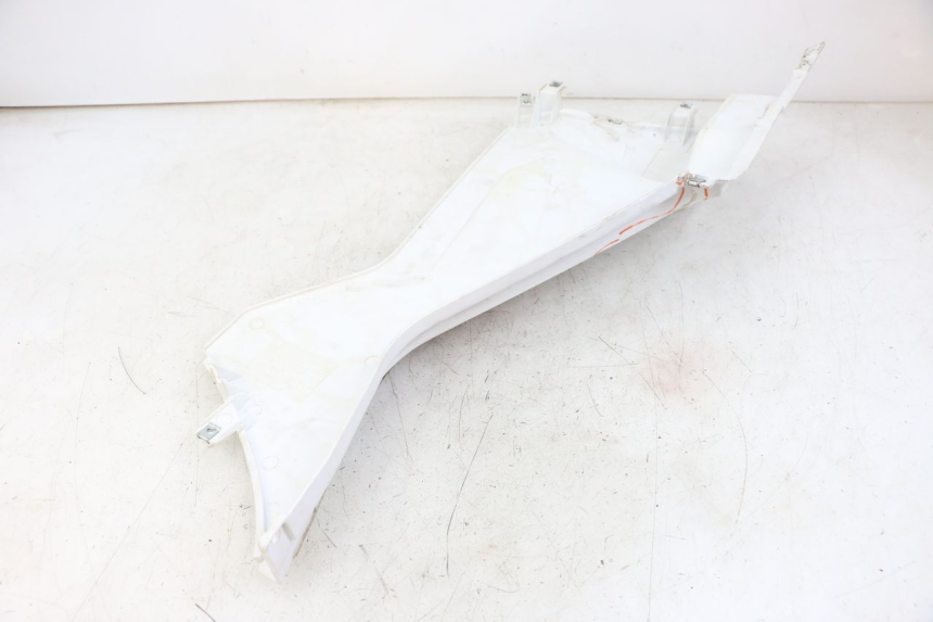 photo de RIGHT SIDE UNDER SEAT COVER HYTRACK ST 170 (2020 - 2024)