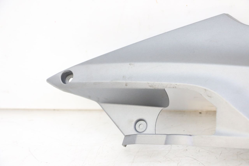 photo de RIGHT UNDERSEAT PANEL SYM JOYMAX 125 (2010 - 2017)