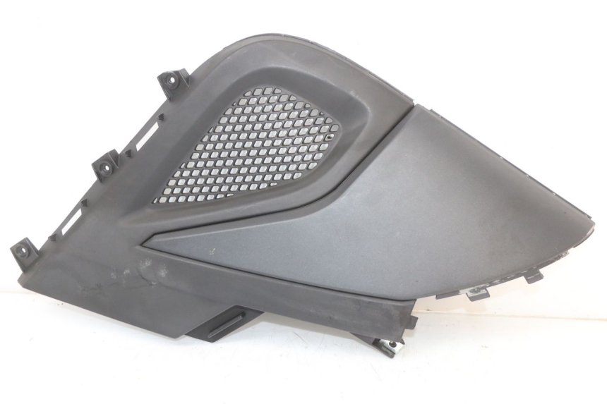 photo de RIGHT UNDERSEAT PANEL KYMCO SUPER 8 4T 50 (2021 - 2024)