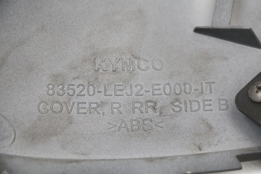 photo de RIGHT UNDERSEAT PANEL KYMCO SUPER 8 4T 50 (2021 - 2024)
