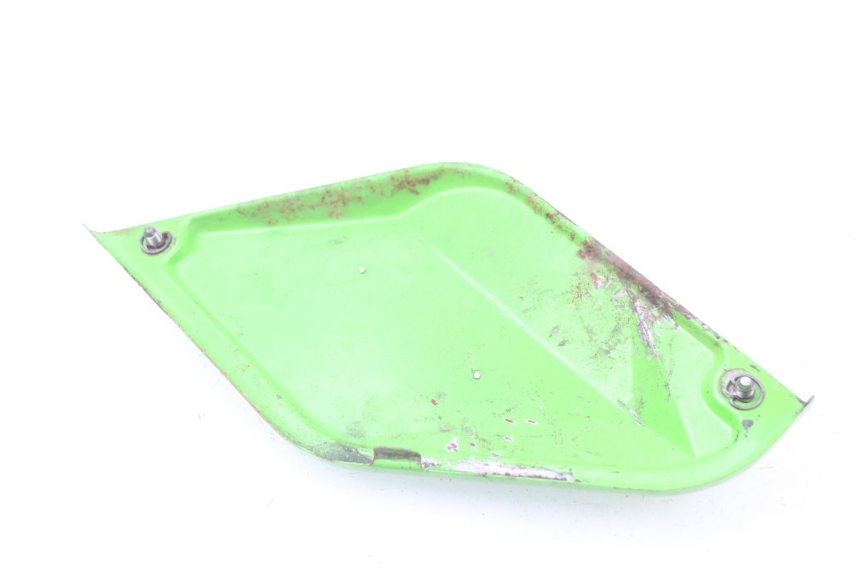 photo de RIGHT UNDERSEAT PANEL MOTOBECANE LT 125 (1970 - 1975)
