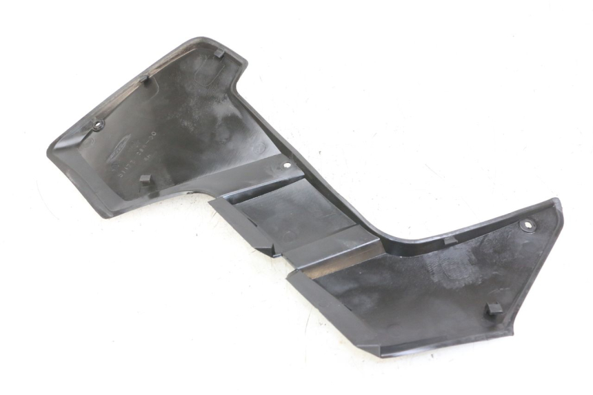 photo de RIGHT UNDERSEAT PANEL MASAI XL 50 (2012 - 2019)