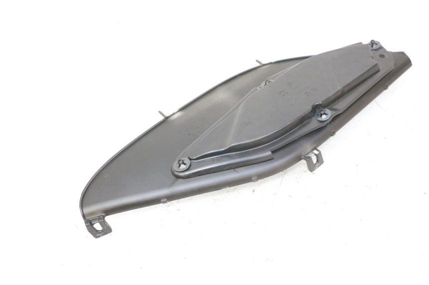 photo de RIGHT UNDERSEAT PANEL PIAGGIO MP3 HPE 310 (2024 - 2025)