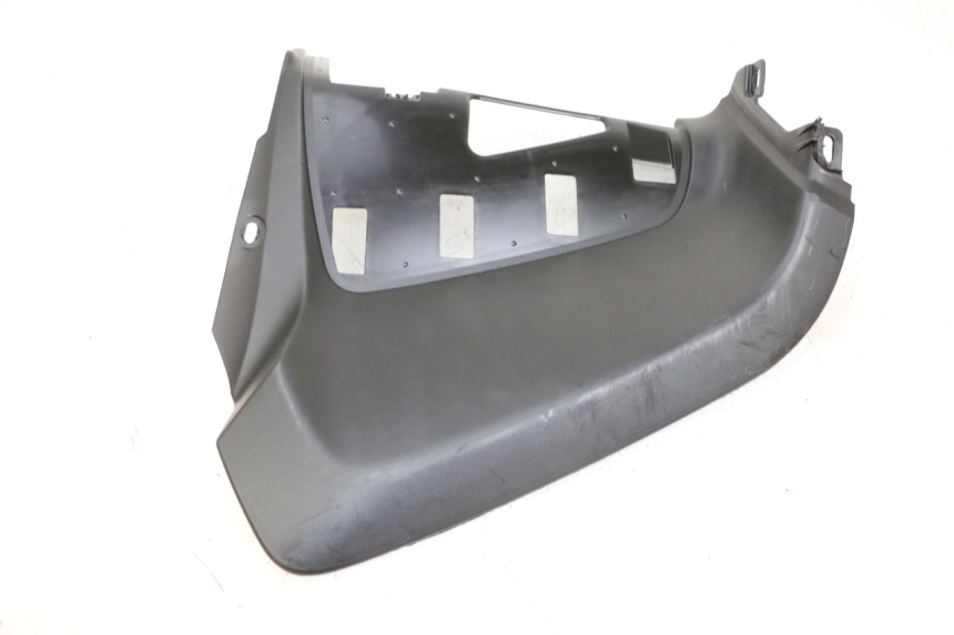 photo de RIGHT UNDERSEAT PANEL YAMAHA NEO'S CORE 1 (2022 - 2026) - High-resolution close-up