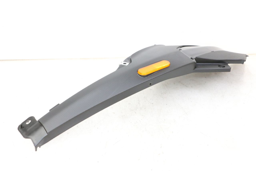 photo de RIGHT UNDERSEAT PANEL PIAGGIO NRG POWER PUREJET 50 (2018 - 2021)