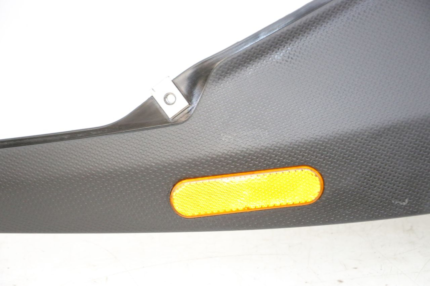 photo de RIGHT UNDERSEAT PANEL PIAGGIO NRG POWER PUREJET 50 (2018 - 2021)