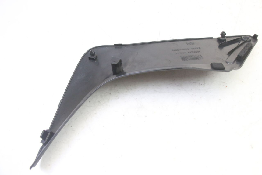 photo de RIGHT UNDERSEAT PANEL HONDA NTV DEAUVILLE 650 (2001 - 2006)