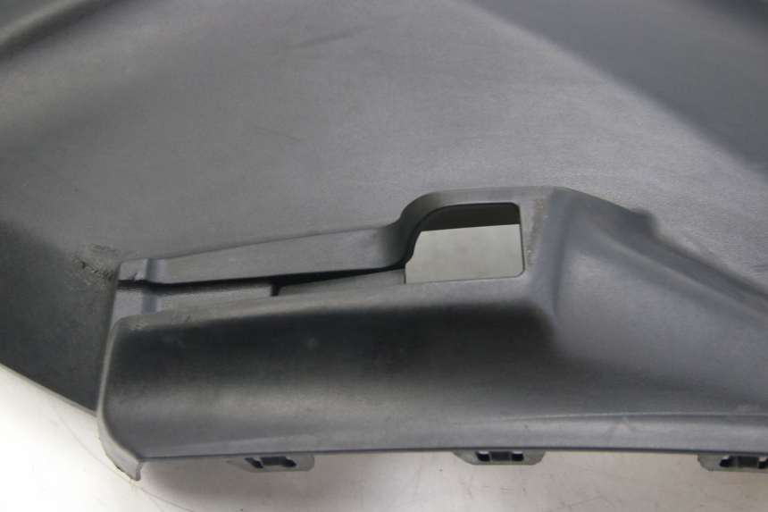 photo de RIGHT SIDE SEAT COVER PEUGEOT CITYSTAR 125 (2011 - 2017)