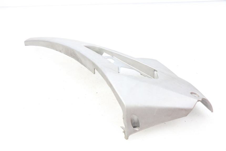 photo de RIGHT SIDE UNDER SEAT COVER PEUGEOT GEOPOLIS 400 (2007 - 2013)