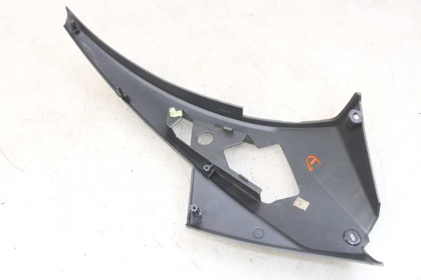 photo de RIGHT UNDERSEAT PANEL PEUGEOT GEOPOLIS RS 125 (2007 - 2009)