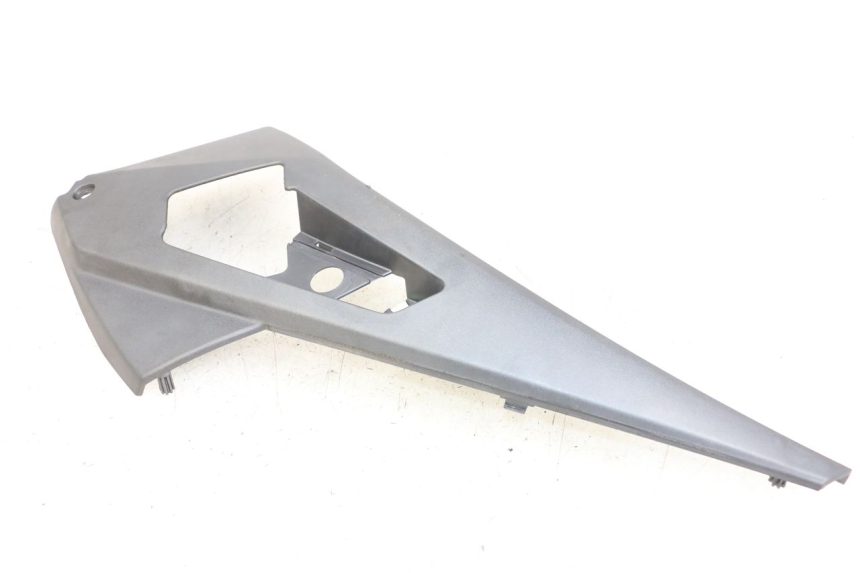 photo de RIGHT UNDERSEAT PANEL PEUGEOT GEOPOLIS RS 125 (2007 - 2009)