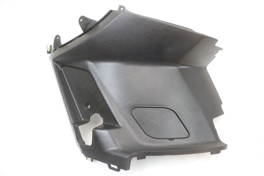 photo de RIGHT SIDE UNDER SEAT COVER PEUGEOT KISBEE 4T 50 (2010 - 2017)