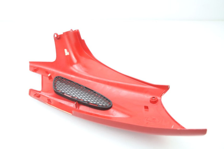 photo de RIGHT UNDERSEAT PANEL PEUGEOT SPEEDFIGHT 2 LC 50 (2000 - 2009)