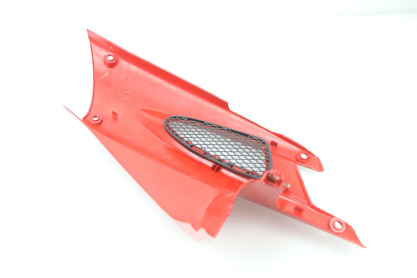 photo de RIGHT UNDERSEAT PANEL PEUGEOT SPEEDFIGHT 2 LC 50 (2000 - 2009)