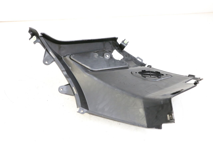 photo de RIGHT UNDERSEAT PANEL PEUGEOT STREETZONE 2T 50 (2014 - 2019)