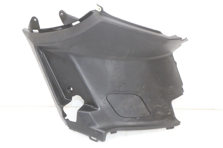 photo de RIGHT UNDERSEAT PANEL PEUGEOT STREETZONE I 2T 50 (2018 - 2020)