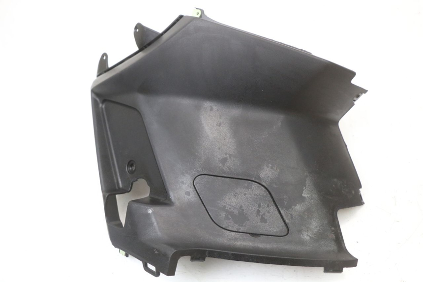 photo de RIGHT UNDERSEAT PANEL PEUGEOT STREETZONE I 2T 50 (2018 - 2020)