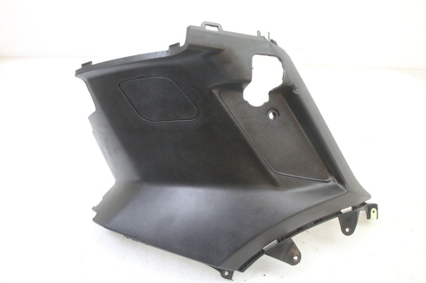 photo de RIGHT UNDERSEAT PANEL PEUGEOT STREETZONE I 2T 50 (2018 - 2020)