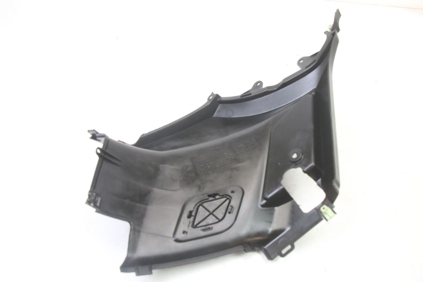 photo de RIGHT UNDERSEAT PANEL PEUGEOT STREETZONE I 2T 50 (2018 - 2020)