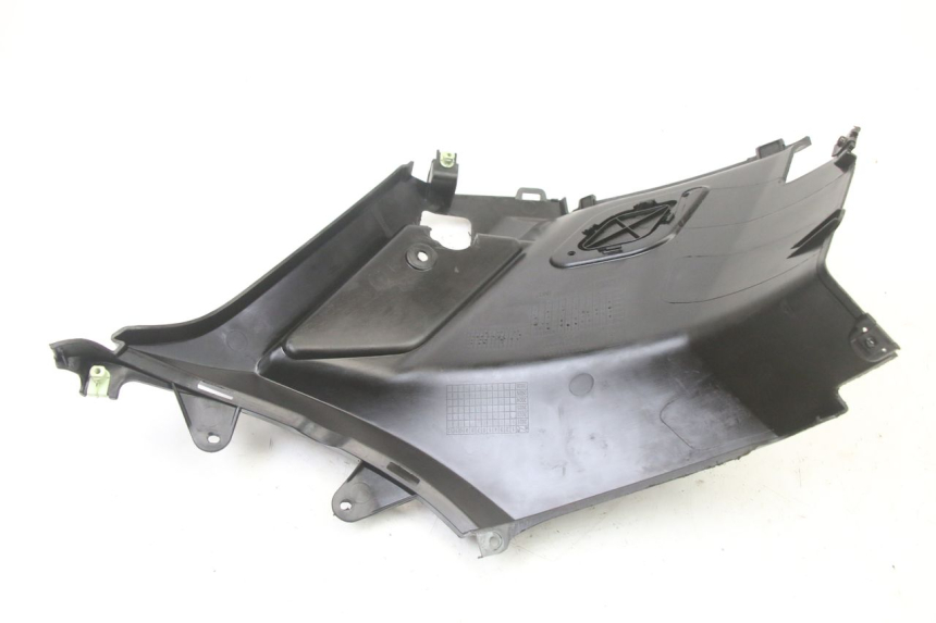 photo de RIGHT UNDERSEAT PANEL PEUGEOT STREETZONE I 2T 50 (2018 - 2020)