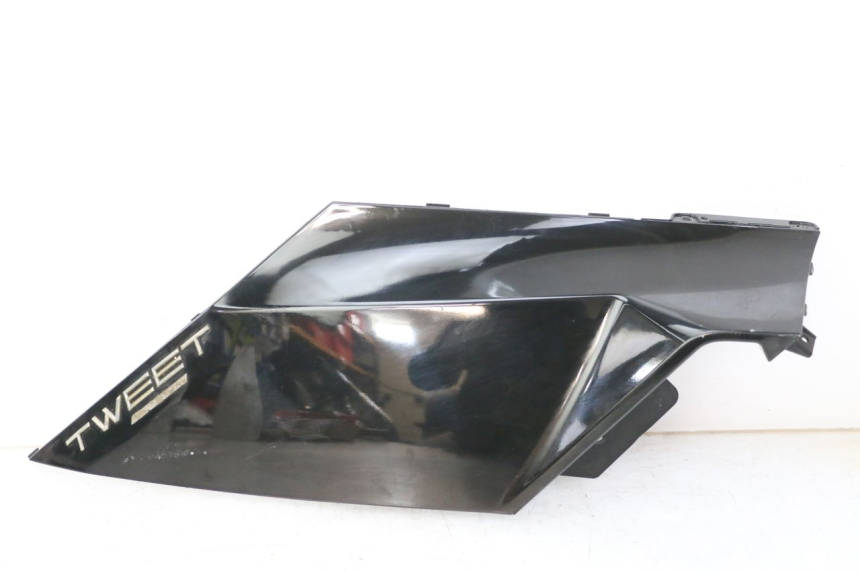 photo de RIGHT SIDE SEAT COVER PEUGEOT TWEET 4T 50 (2023 - 2025)