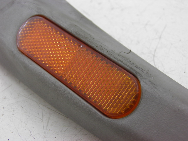 photo de RIGHT UNDERSEAT PANEL PIAGGIO LIBERTY 2T 50 (2004 - 2008)
