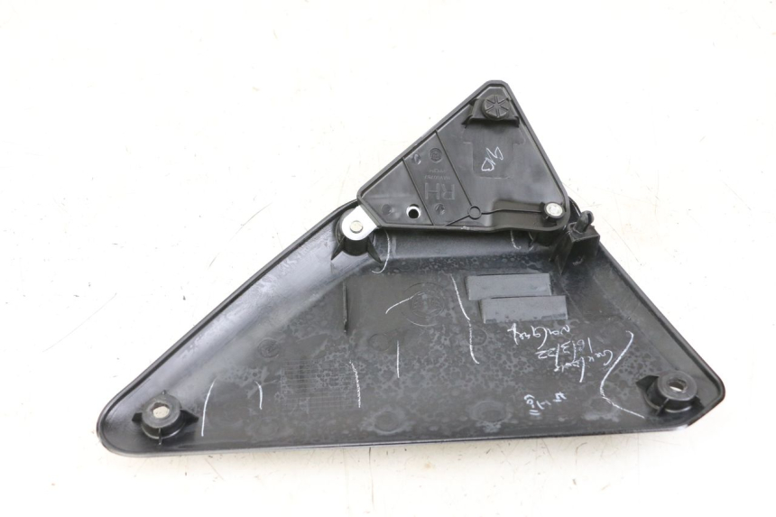 photo de RIGHT UNDERSEAT PANEL ROYAL ENFIELD SCRAM 411 (2022 - 2024)