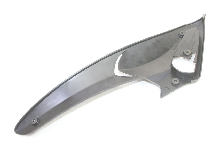 photo de RIGHT UNDERSEAT PANEL GILERA RUNNER SP 50 (2006 - 2008)