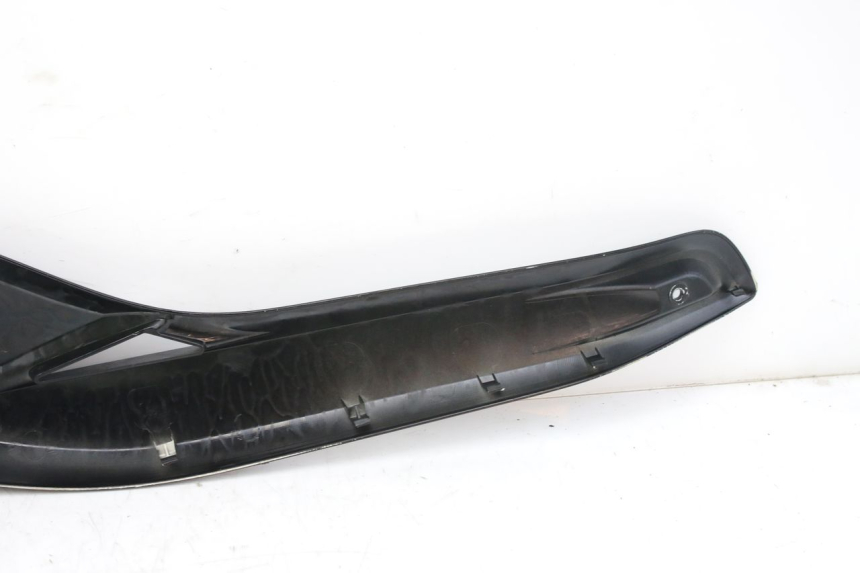 photo de RIGHT SIDE UNDER SEAT COVER MBK SKYCRUISER 125 (2010 - 2013)