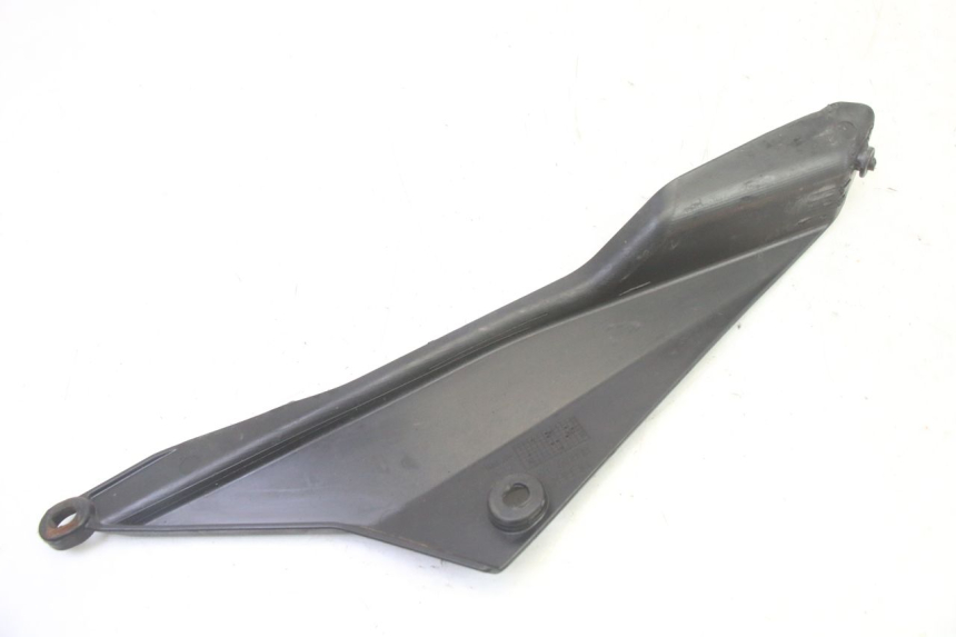 photo de RIGHT UNDERSEAT PANEL GILERA SMT SUPERMOTARD 50 (2009 - 2017)