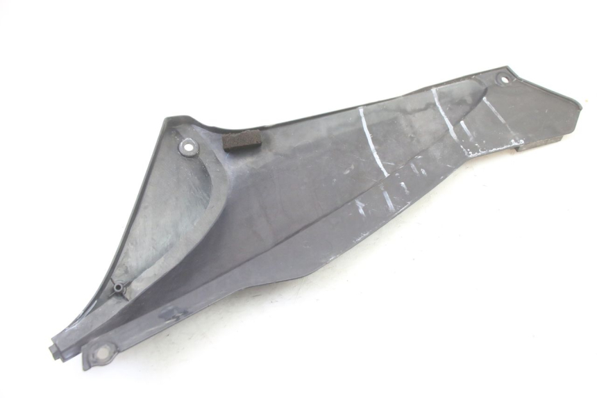 photo de RIGHT UNDERSEAT PANEL HONDA ST PAN EUROPEAN 1300 (2002 - 2013)
