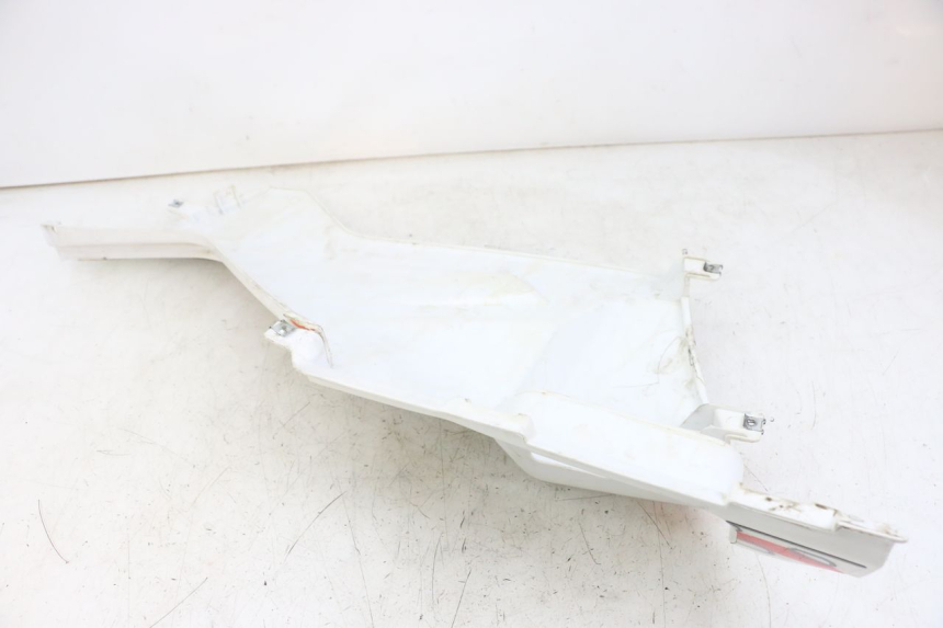 photo de RIGHT SIDE UNDER SEAT COVER HYTRACK ST 170 (2020 - 2024)