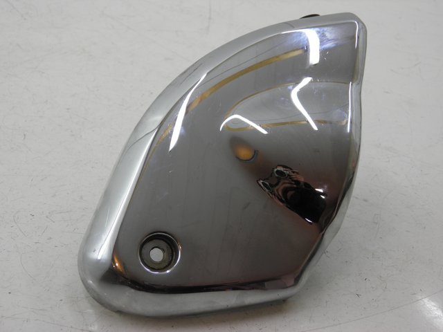 photo de RIGHT UNDERSEAT PANEL SUZUKI GSF N BANDIT 600 (1996 - 1999)