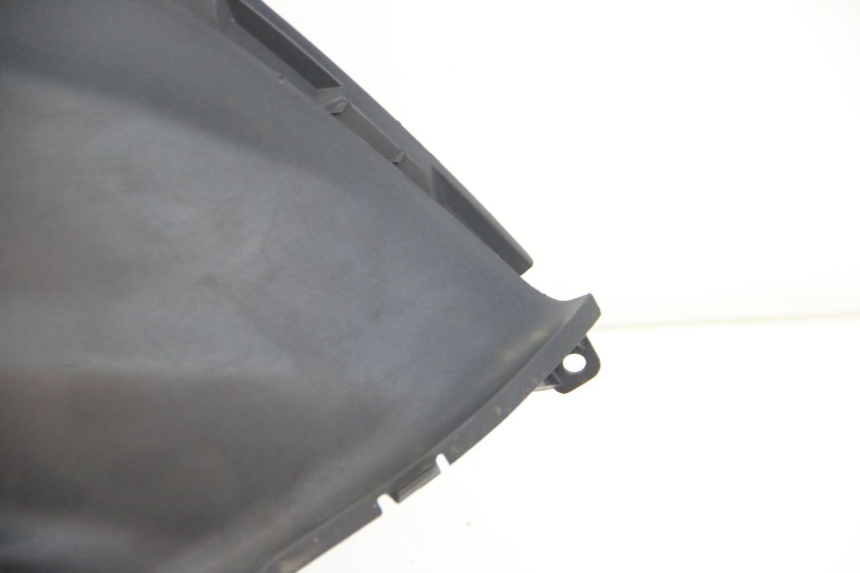 photo de RIGHT SIDE SEAT COVER SUZUKI SIXTEEN 125 (2008 - 2010)