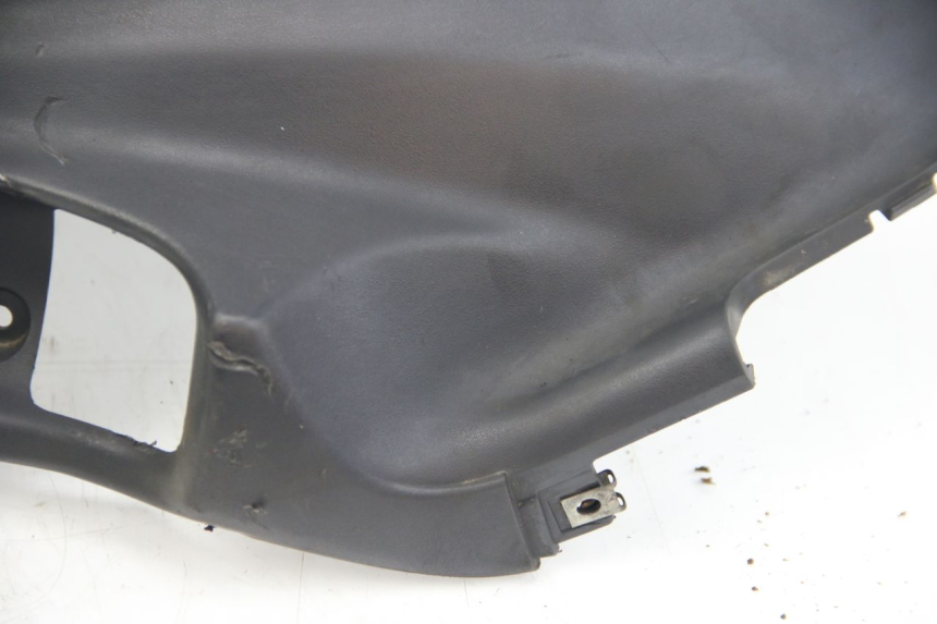 photo de RIGHT SIDE SEAT COVER SUZUKI SIXTEEN 125 (2008 - 2010)