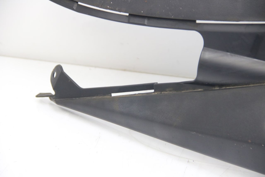 photo de RIGHT SIDE SEAT COVER SUZUKI SIXTEEN 125 (2008 - 2010)