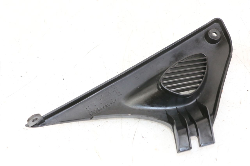 photo de RIGHT UNDERSEAT PANEL SUZUKI SV S 650 (1999 - 2002)