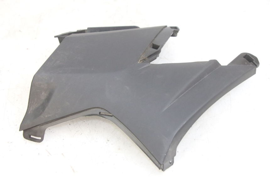 photo de RIGHT SIDE UNDER SEAT COVER APRILIA SXR 50 (2021 - 2023)