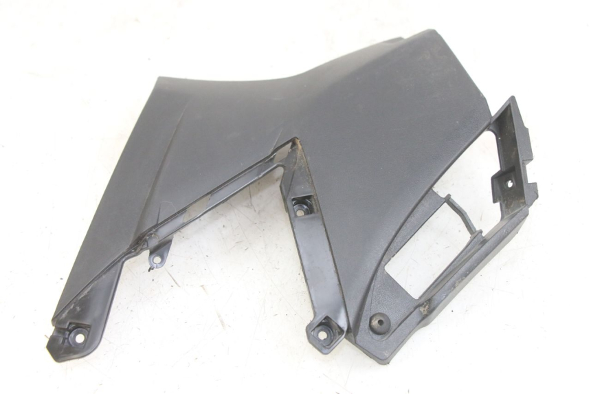 photo de RIGHT SIDE UNDER SEAT COVER APRILIA SXR 50 (2021 - 2023)
