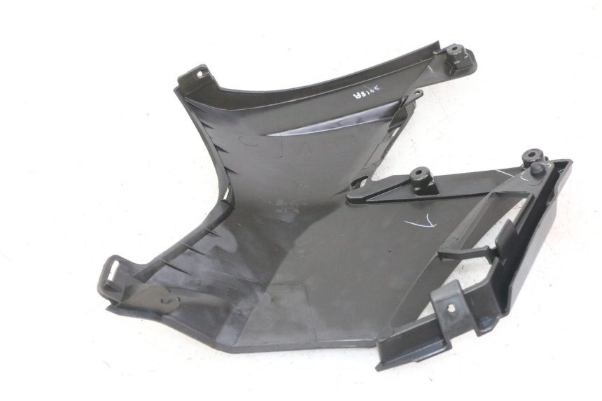 photo de RIGHT SIDE UNDER SEAT COVER APRILIA SXR 50 (2021 - 2023)